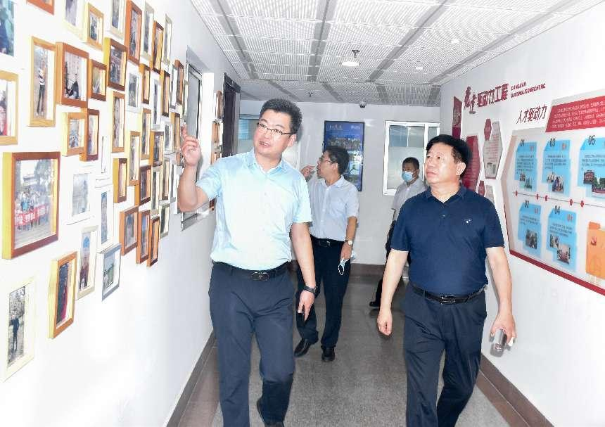 壽光市政協(xié)調(diào)研組蒞臨環(huán)球軟件 調(diào)研數(shù)字產(chǎn)業(yè)、數(shù)字城市建設(shè)情況