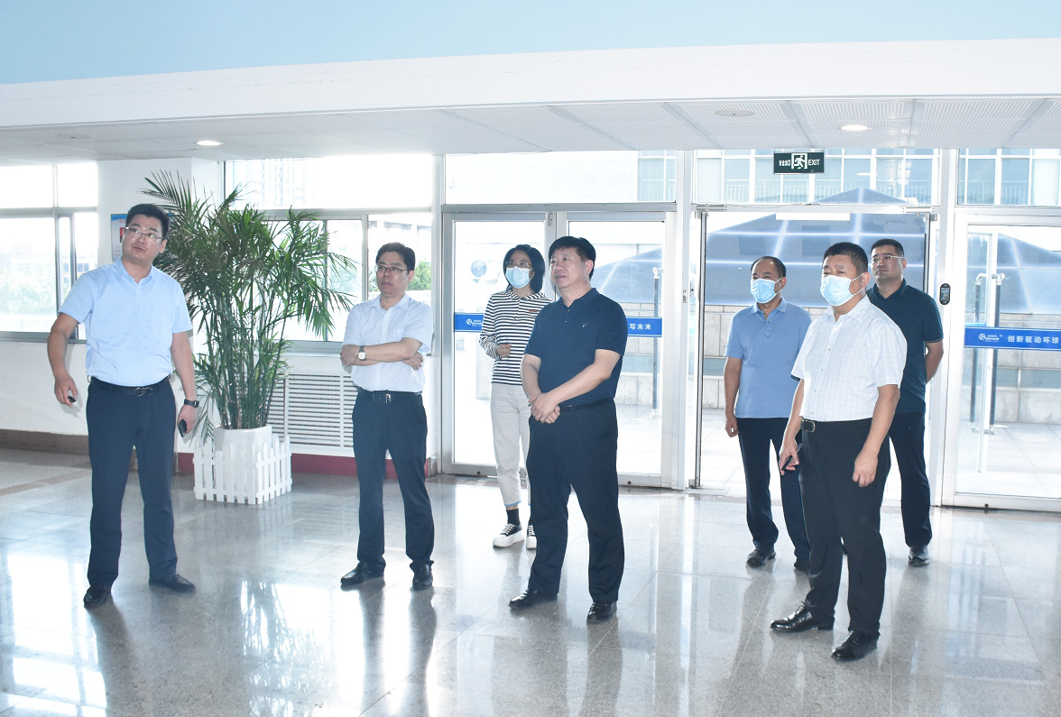壽光市政協(xié)調(diào)研組蒞臨環(huán)球軟件 調(diào)研數(shù)字產(chǎn)業(yè)、數(shù)字城市建設(shè)情況